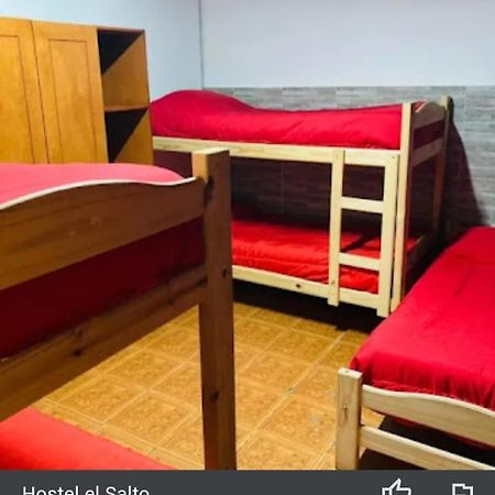 Hostel El Salto Эль-Чальтен Экстерьер фото