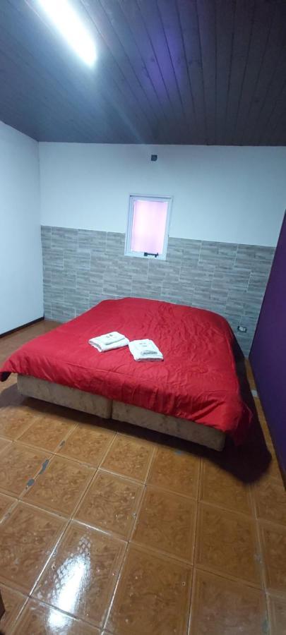 Hostel El Salto Эль-Чальтен Экстерьер фото