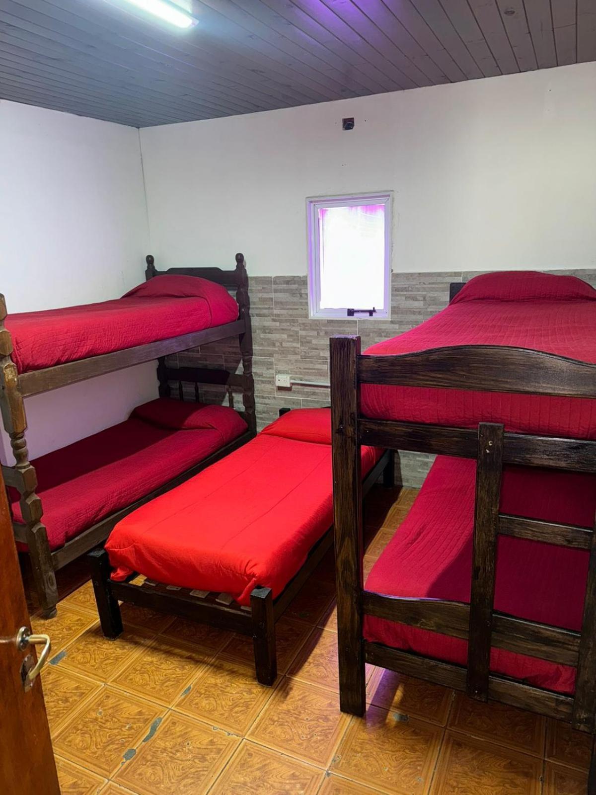 Hostel El Salto Эль-Чальтен Экстерьер фото